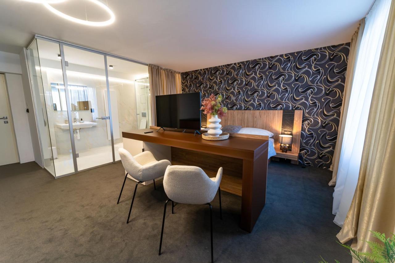 Hotel Zemplin Trebisov Extérieur photo